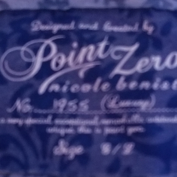 Point  Zero embellished Tee - Picture 2 of 2